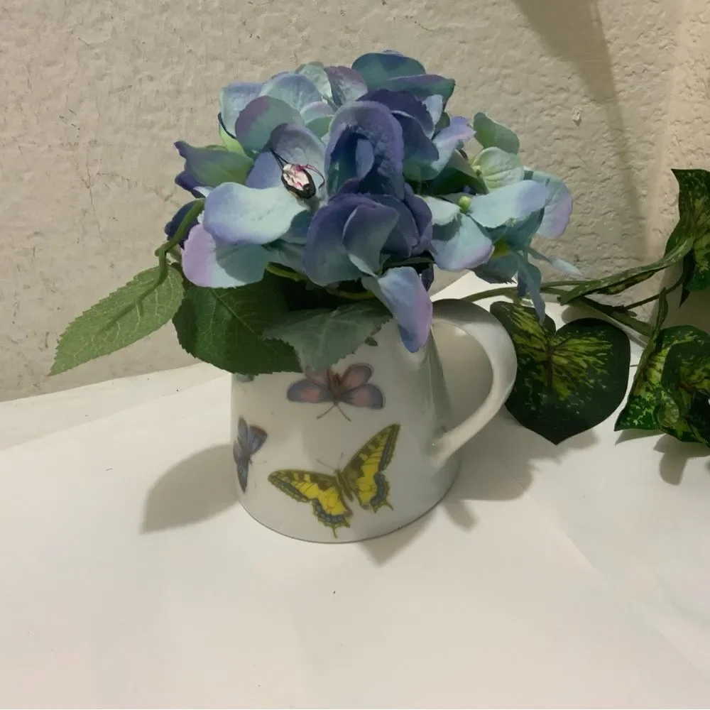 Portmeirion Studio Botanic Butterfly 3.5”  Pitcher with artificial blue flowers